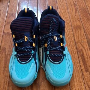 Dame ' Blue and Navy Athletic Shoes